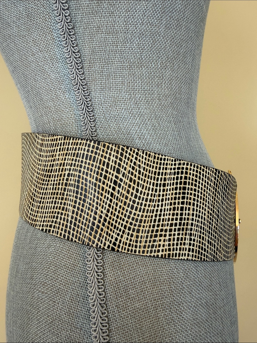 Ferragamo Belt - Picture 6 of 9